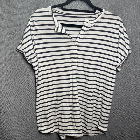 Tops - Duluth Trading Co. Women's M Stripe Henley‎ Short Sleeve Tee Classic Cotton